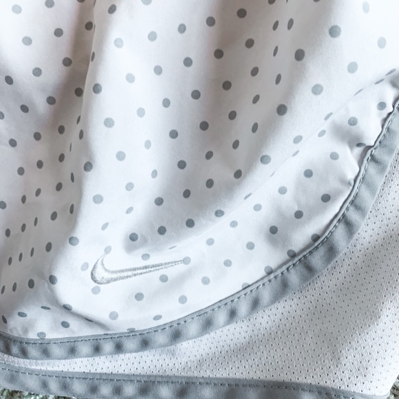 Limited edition White Nike Shorts (like new) - Picture 2 of 4